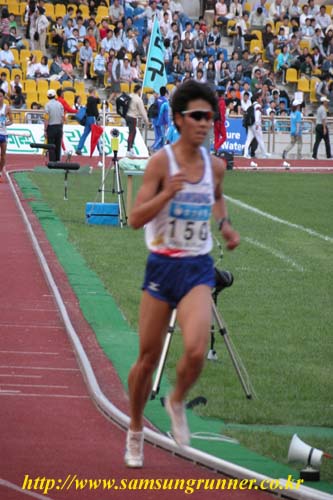 [부산국제육상경기대회]남자 5000m 허장규선수 모습 사진