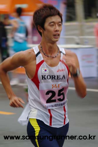 [IAAF경보챌린지]김현섭, 남자경보 10km 한국신 사진