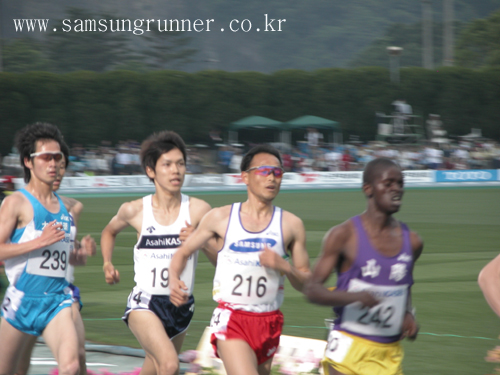 [05골든게임]5000m 본인최고기록을 수립한 이봉주 사진
