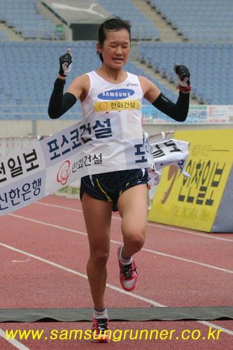 [08인천하프]두 번째 도전만에 우승. 김성은!! 사진