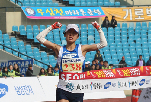 -서울국제마라톤- 김성은 2시간27분20초, 한국 역대 3위