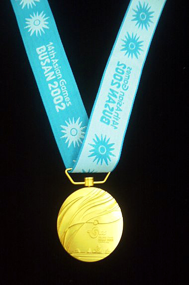 2002 부산AG 남자마라톤 금메달 후면