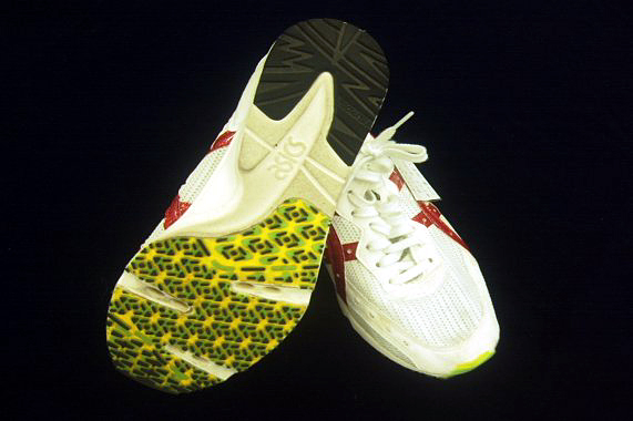 2002 부산AG 착용 신발 2